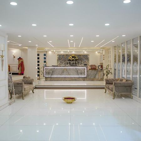 Hotel Pearl Courtyard Varanasi Exterior foto